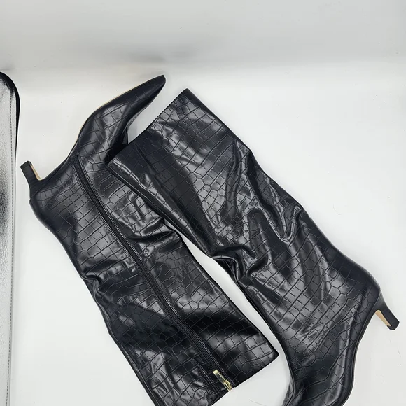 Elegant Black Croc-Pattern Over the Knee Boots - Picture 4 of 4